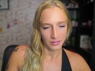 nicoletteeshea Live Webcam on CamSoda