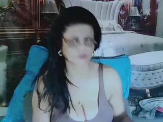 Femiez's Live Sex Cam Show