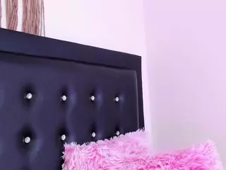 kristieCooper's Live Sex Cam Show