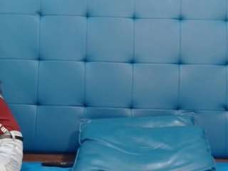 Andrea Quinn (andreaquinn) Nude on Cam. Free Live Sex Chat Room - Camsoda