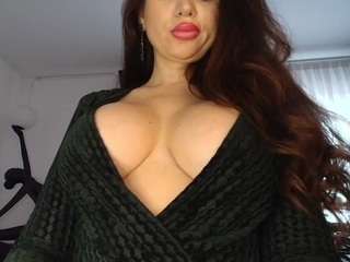 assya's CamSoda show and profile