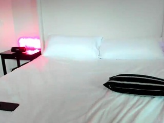 Live cam show with BabieLynn