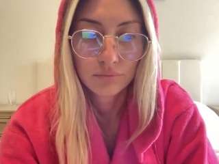 whitneyoc from CamSoda is Freechat