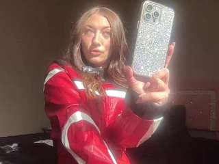 Live webcam model whitneyoc on Soda Cams