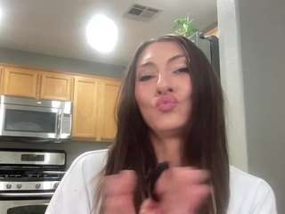 Iamwhitneyoc live cam