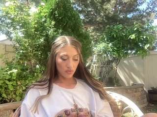 Iamwhitneyoc live cam