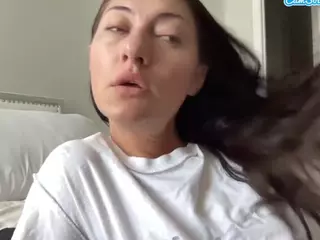 Iamwhitneyoc's Live Sex Cam Show