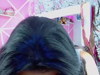cristtyvane25 live cam preview