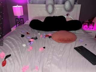 lexiilovee from CamSoda is Freechat