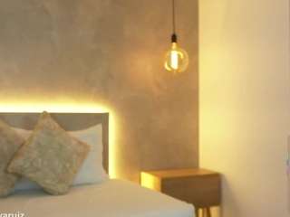 arya-ruiz Live Webcam on CamSoda