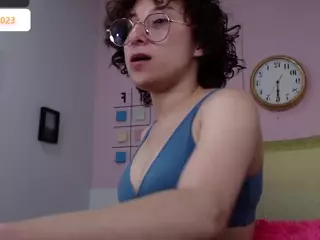 little-ammy's Live Sex Cam Show