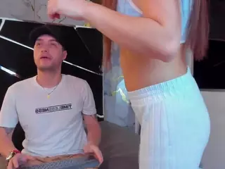 juan&juli's Live Sex Cam Show