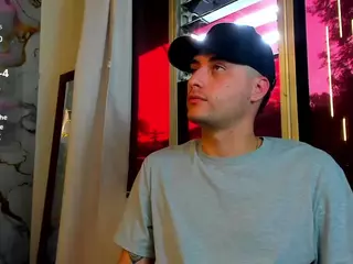juan&juli's Live Sex Cam Show