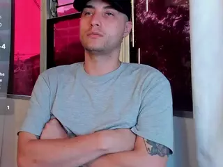 juan&juli's Live Sex Cam Show