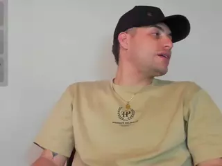 juan&juli's Live Sex Cam Show