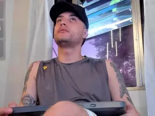 juan&juli's Live Sex Cam Show
