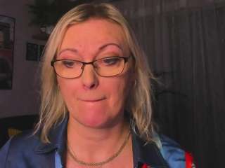 vanessasoft from CamSoda