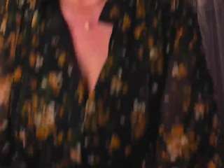 vanessasoft's CamSoda show and profile