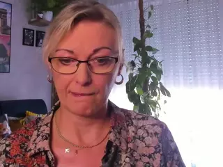 VanessaSoft's Live Sex Cam Show