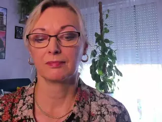 VanessaSoft's Live Sex Cam Show