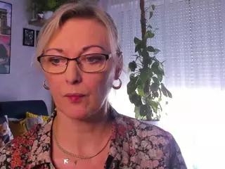 VanessaSoft's Live Sex Cam Show