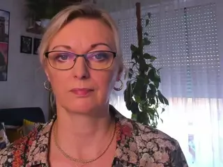 VanessaSoft's Live Sex Cam Show
