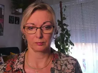 VanessaSoft's Live Sex Cam Show