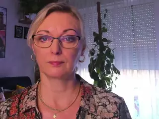 VanessaSoft's Live Sex Cam Show