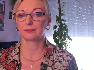 VanessaSoft's Live Sex Cam Show