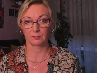 VanessaSoft's Live Sex Cam Show