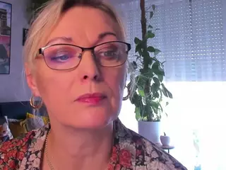 VanessaSoft's Live Sex Cam Show