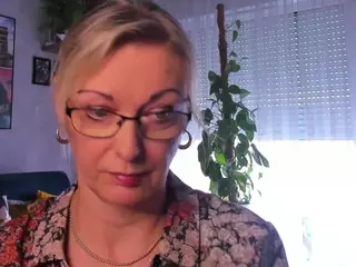 VanessaSoft's Live Sex Cam Show