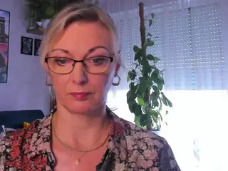 VanessaSoft's Live Sex Cam Show
