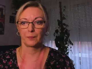 VanessaSoft's Live Sex Cam Show