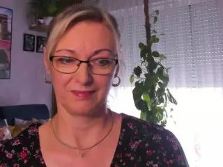 VanessaSoft's Live Sex Cam Show