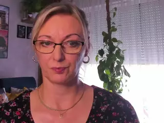 VanessaSoft's Live Sex Cam Show