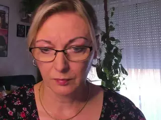 VanessaSoft's Live Sex Cam Show