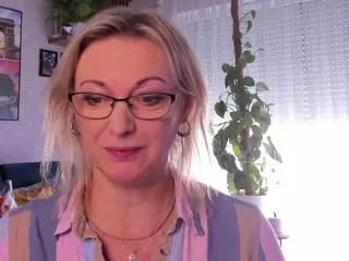 VanessaSoft's Live Sex Cam Show