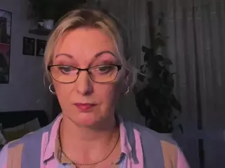 VanessaSoft's Live Sex Cam Show