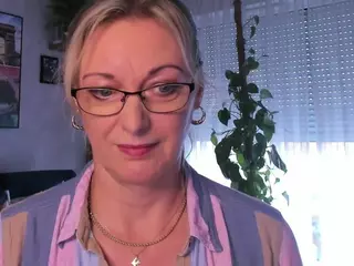 VanessaSoft's Live Sex Cam Show
