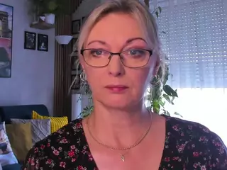 VanessaSoft's Live Sex Cam Show