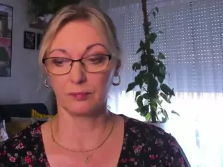 VanessaSoft's Live Sex Cam Show