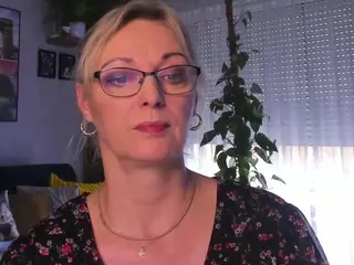 VanessaSoft's Live Sex Cam Show