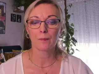 VanessaSoft's Live Sex Cam Show