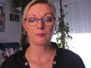 VanessaSoft's Live Sex Cam Show