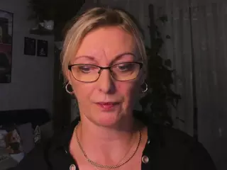 VanessaSoft's Live Sex Cam Show