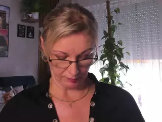 VanessaSoft's Live Sex Cam Show