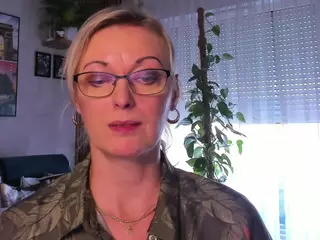 VanessaSoft's Live Sex Cam Show