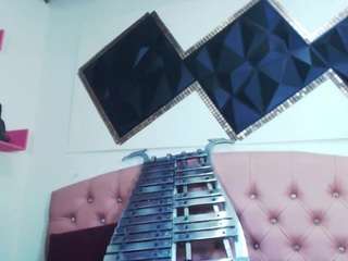 andrea-safeira - Live Cam