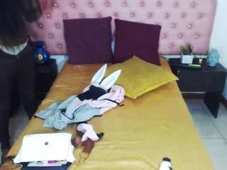 andrea-safeira Live Webcam on CamSoda